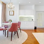 Ann Luxury Rooms